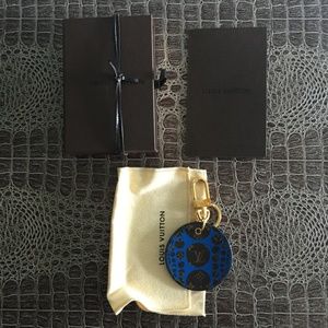 ✨RARE Louis Vuitton Kusama Bag Charm Keychain Ring